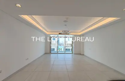 Apartment - 2 Bedrooms - 3 Bathrooms for rent in Gewan Island - The Pearl Island - Doha