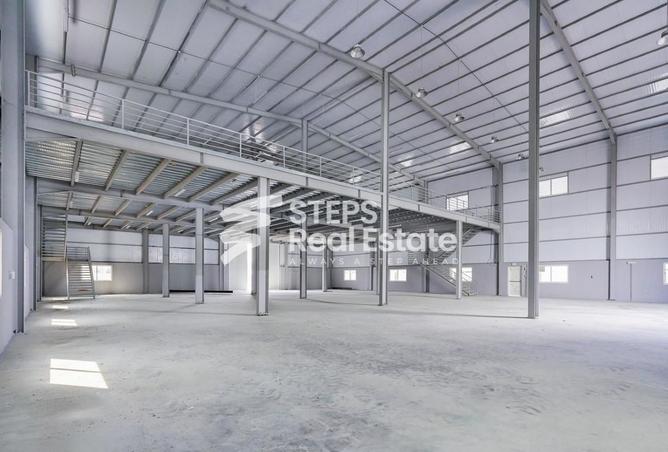 988835 - Property Image 2