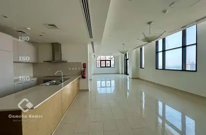 Penthouse - 3 Bedrooms - 4 Bathrooms for rent in East Porto Drive - Porto Arabia - The Pearl Island - Doha