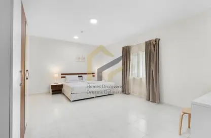 Apartment - 1 Bedroom - 1 Bathroom for rent in Umm Ghwailina Comm - Umm Ghuwalina - Umm Ghuwailina - Doha