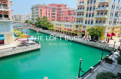 Apartment - 3 Bedrooms - 3 Bathrooms for rent in Carnaval - Qanat Quartier - The Pearl Island - Doha