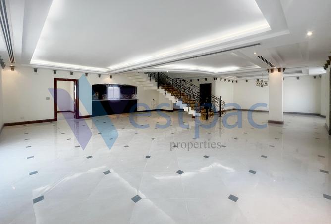 883063 - Property Image 2