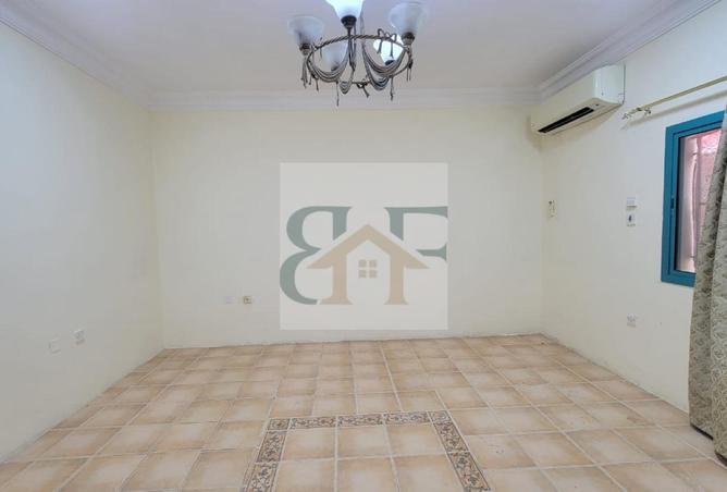 953235 - Property Main Image