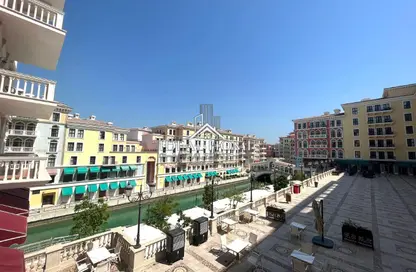 Apartment - 2 Bedrooms - 3 Bathrooms for sale in Qanat Quartier - The Pearl Island - Doha