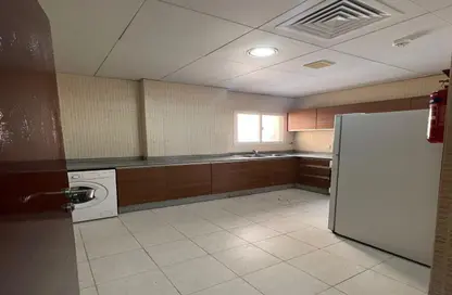 Apartment - 2 Bedrooms - 2 Bathrooms for rent in Anas Street - Fereej Bin Mahmoud North - Fereej Bin Mahmoud - Doha