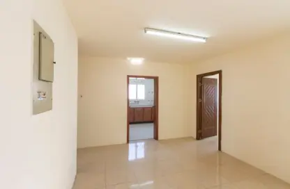 Apartment - 3 Bedrooms - 2 Bathrooms for rent in EB13 - Fereej Bin Mahmoud - Doha