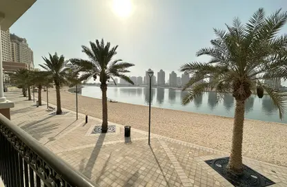 تاون هاوس - غرفة نوم - 2 حمامات للايجار في فيفا غرب - فيفا بحرية - جزيرة اللؤلؤة - الدوحة