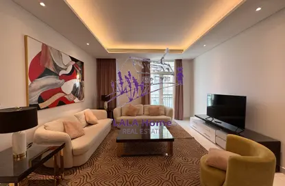 Apartment - 2 Bedrooms - 5 Bathrooms for rent in Floresta Gardens - Floresta Gardens - The Pearl Island - Doha