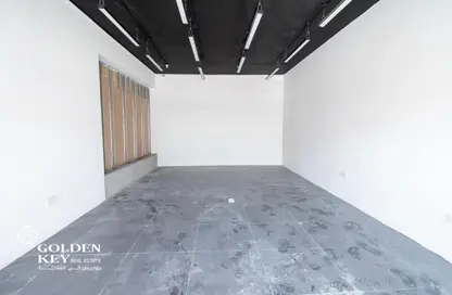 Retail - Studio - 1 Bathroom for rent in Al Shafi Compound - Al Rayyan - Doha