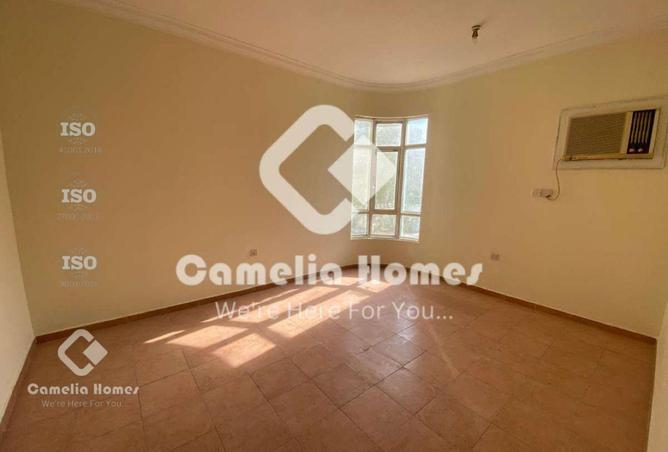 974298 - Property Image 3