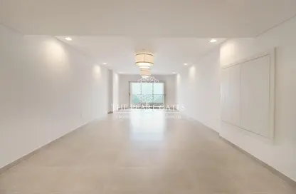 Apartment - 2 Bedrooms - 3 Bathrooms for sale in Al Mutahidah Tower - Viva Bahriyah - The Pearl Island - Doha