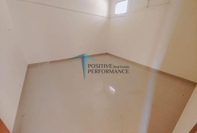 945245 - Property Image 3