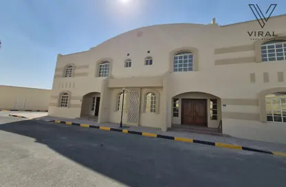 Villa - 5 Bedrooms - 5 Bathrooms for rent in Ain Khaled Villas - Ain Khaled - Doha Villa - 5 Bedrooms - 5 Bathrooms for rent in Ain Khaled Villas - Ain Khaled - Doha
