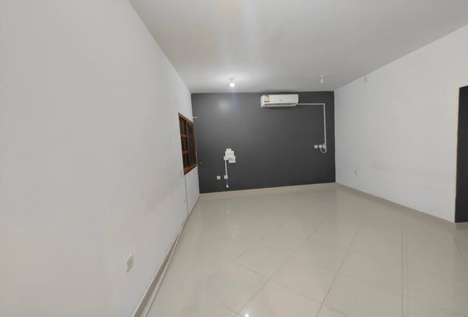 940844 - Property Image 2
