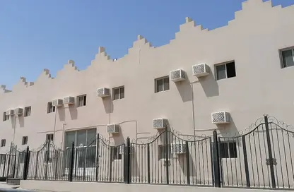 Labor Camp - Studio - 7+ Bathrooms for rent in Industrial Area 5 - Industrial Area - Industrial Area - Doha