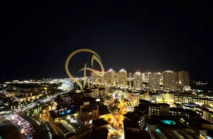 شقة - 3 غرف نوم - 3 حمامات للايجار في طريق بورتو الشرقي - بورتو أرابيا - جزيرة اللؤلؤة - الدوحة