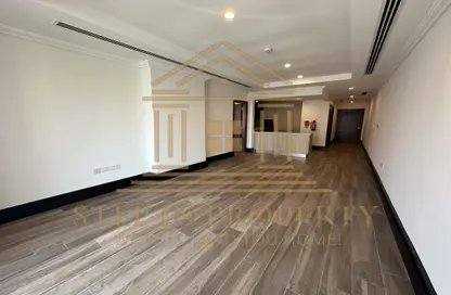 Apartment - 1 Bedroom - 2 Bathrooms for rent in Viva West - Viva Bahriyah - The Pearl Island - Doha