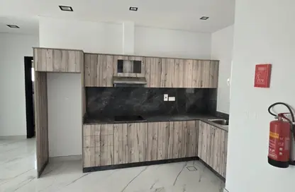 Apartment - 2 Bedrooms - 1 Bathroom for rent in Bin Omran - Fereej Bin Omran - Doha