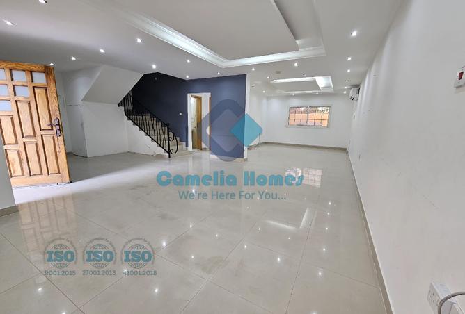 928087 - Property Image 3