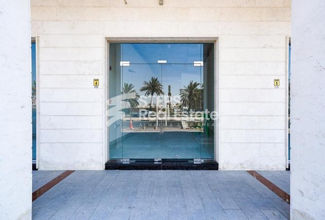 956081 - Property Main Image