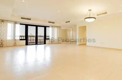 Apartment - 3 Bedrooms - 5 Bathrooms for sale in West Porto Drive - Porto Arabia - The Pearl Island - Doha