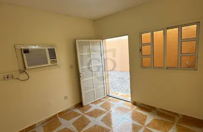 Apartment - Studio - 1 Bathroom for rent in Al Duhail - Al Duhail - Doha