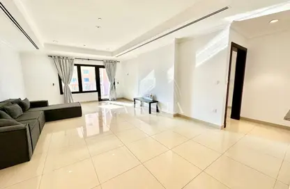 Apartment - 1 Bedroom - 2 Bathrooms for rent in East Porto Drive - Porto Arabia - The Pearl Island - Doha