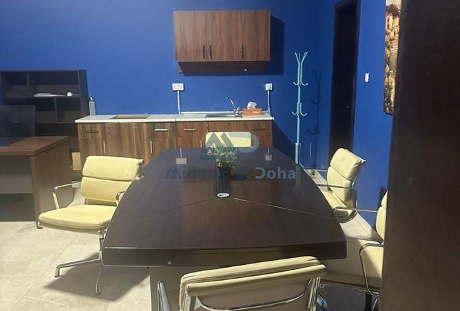 974057 - Property Image 2