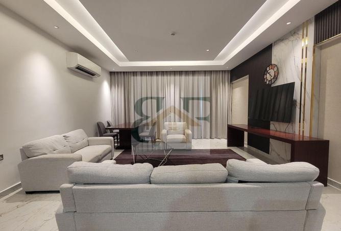 927738 - Property Image 2