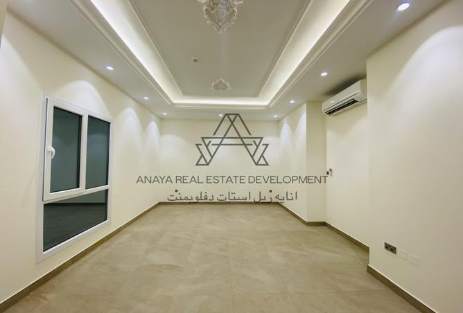 932398 - Property Main Image