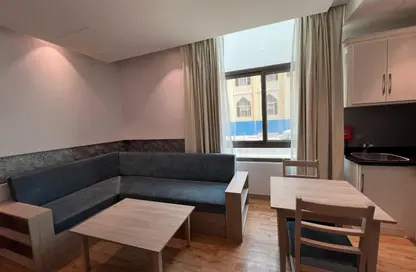 Apartment - 1 Bedroom - 1 Bathroom for rent in Al Sadd Road - Al Sadd - Doha