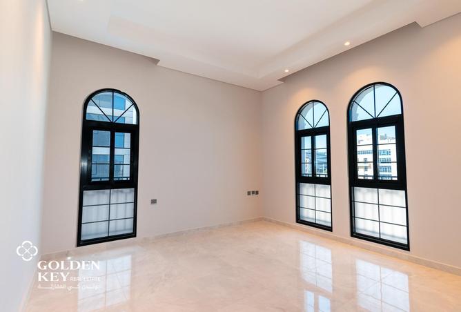 897126 - Property Image 3