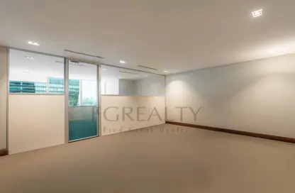 Office Space - Studio - 1 Bathroom for sale in Marina Tower 07 - Marina District - Lusail