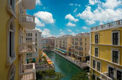 Apartment - 3 Bedrooms - 4 Bathrooms for sale in Carnaval - Qanat Quartier - The Pearl Island - Doha