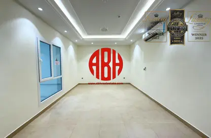 Apartment - 2 Bedrooms - 2 Bathrooms for rent in Al Sadd Road - Al Sadd - Doha
