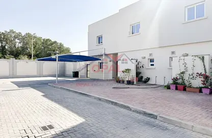 Villa - 5 Bedrooms - 5 Bathrooms for rent in Umm Al Seneem Street - Ain Khaled - Doha