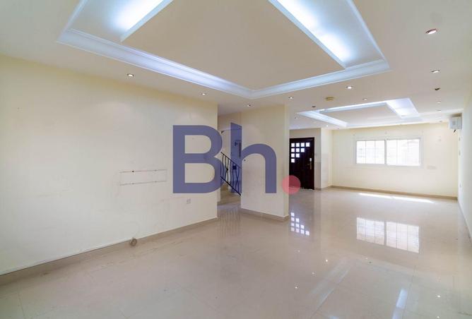 965515 - Property Image 2