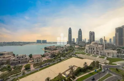 Apartment - 2 Bedrooms - 3 Bathrooms for rent in Tower 5 - Porto Arabia - The Pearl Island - Doha