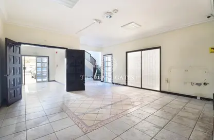 Villa - Studio - 2 Bathrooms for rent in Al Nuaija Street - Al Nuaija - Doha