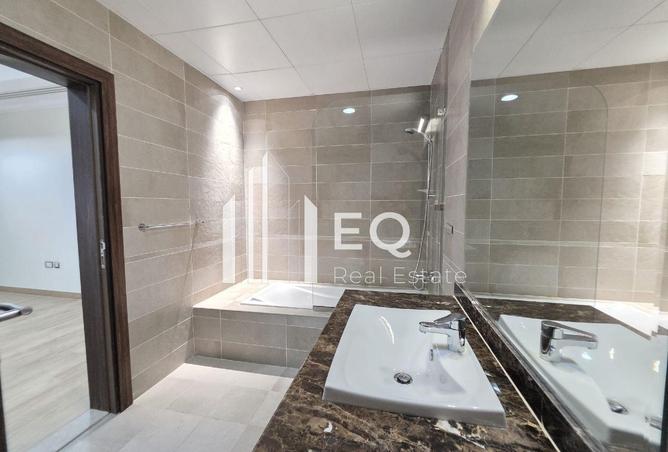 952788 - Property Image 3