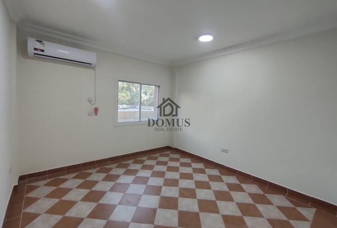 942896 - Property Image 2
