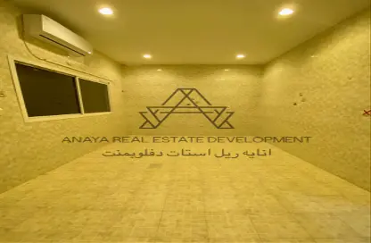 Apartment - 2 Bedrooms - 1 Bathroom for rent in Umm Al Seneem Street - Ain Khaled - Doha