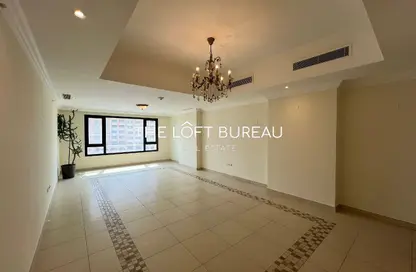 Apartment - 1 Bedroom - 2 Bathrooms for rent in West Porto Drive - Porto Arabia - The Pearl Island - Doha