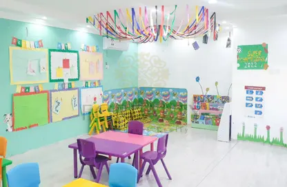 فيلا للبيع في شارع عمار بن ياسر - العزيزية - الدوحة