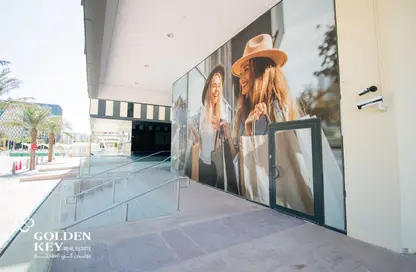 Shop - Studio - 1 Bathroom for rent in Lusail City - Lusail