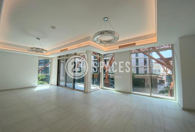 884974 - Property Image 2
