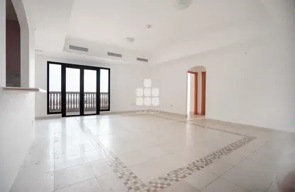 Apartment - 2 Bedrooms - 3 Bathrooms for rent in East Porto Drive - Porto Arabia - The Pearl Island - Doha