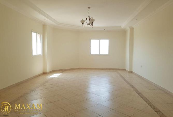 942527 - Property Main Image