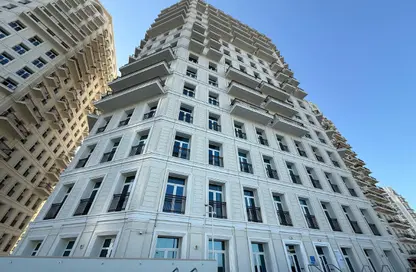 Apartment - 1 Bedroom - 2 Bathrooms for sale in Floresta Gardens - Floresta Gardens - The Pearl Island - Doha