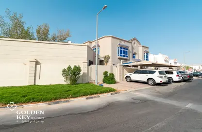 فيلا - 7 غرف نوم - 8 حمامات للبيع في مرموره فيلاز - المعمورة - الدوحة